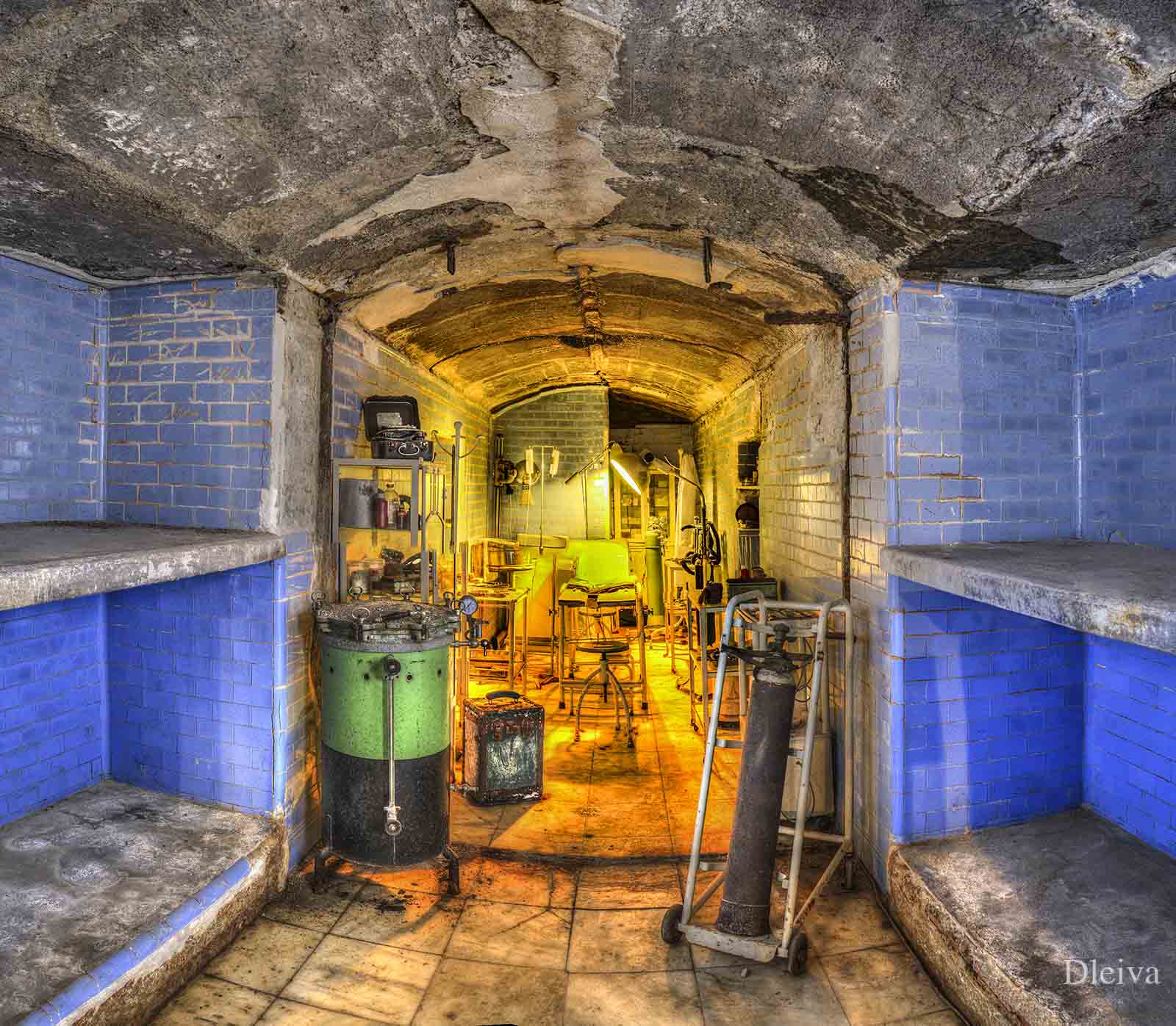 Image of Visita a los refugios de la guerra civil española 